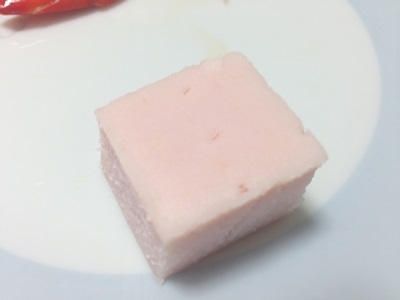 ピンクの甘菓子